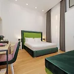 Maison d'hôtes Domus Aurea Luxury 4*