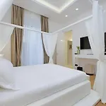 Domus Aurea Luxury 4*