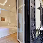 Domus Aurea Luxury 4*