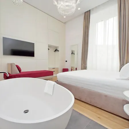 Domus Aurea Luxury Pensión