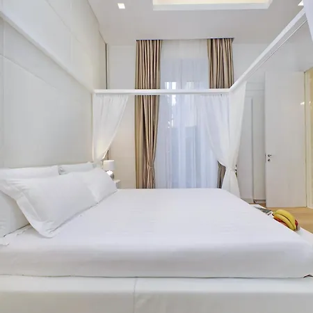 Maison d'hôtes Domus Aurea Luxury *