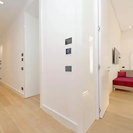 Domus Aurea Luxury 招待所