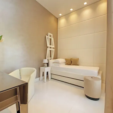 Domus Aurea Luxury Gasthof 4*