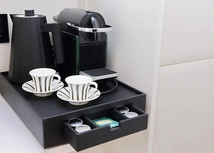 Domus Aurea Luxury בית הארחה