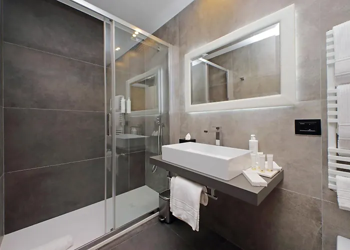 בית הארחה Domus Aurea Luxury