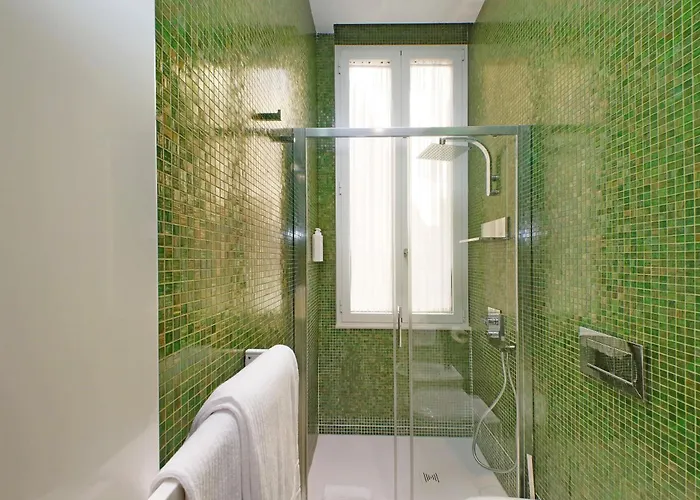 בית הארחה Domus Aurea Luxury